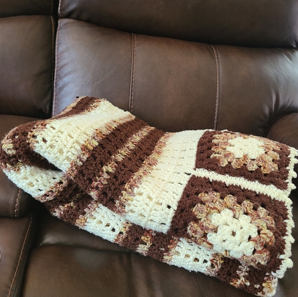 🔥VINTAGE Handmade Crochet Afghan Throw Blanket - Picture 6 of 6